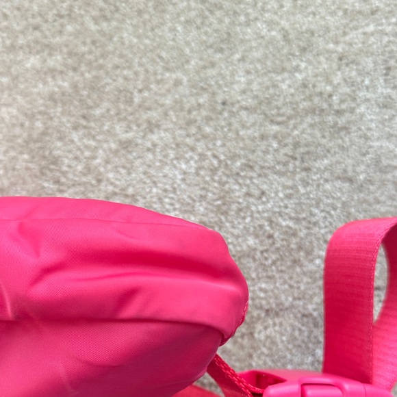 Lululemon Pink Belt Bag size 1L - Picture 3 of 12